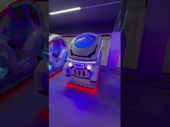 รถยนต์สะเทือนที่ขับเคลื่อนด้วยเหรียญ ดนตรีแบบไดนามิก และเพลงที่มีความสุขสําหรับเด็ก